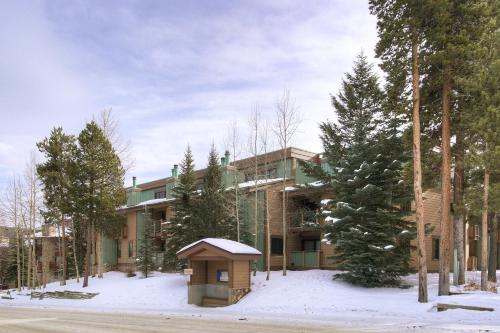 Ski Haven in Breck - 2BR in Sundowner II w Hot Tub - image 2