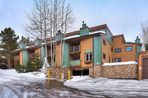 Ski Haven in Breck - 2BR in Sundowner II w Hot Tub - image 3