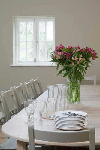 Goudhurst Oast by Bloom Stays