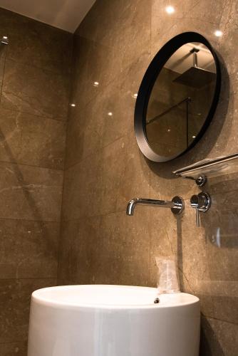 XXIV Domus Luxury Suites, Rzym (zdjęcie 3)