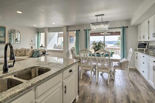 Lakefront Resort Living: Pool, Golf, Tennis & More in Point Venture (TX)