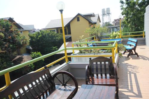 Garden, Home Place Hotel in Tha Phae