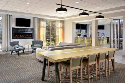 Holiday Inn Raleigh Durham Airport by IHG - Hotel - Morrisville