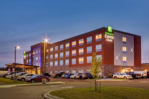 Holiday Inn Express & Suites - Rice Lake, an IHG Hotel