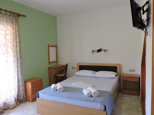 1 double bed