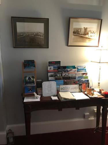 Park Guest House - image 10