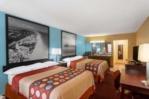 Super 8 by Wyndham Bradenton Sarasota Area, Брейдентон (фото 10)