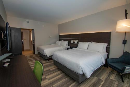 Holiday Inn Express & Suites Tonawanda - Buffalo Area, an IHG Hotel