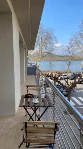 JASALPI único apartamento delante del Lago de Banyoles - Apartment