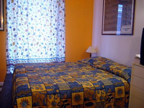 B&B&Courtesy - image 4