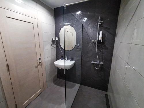 K43 Rooms - image 8