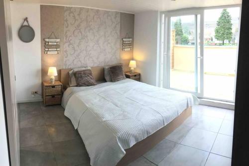 Cosy appartement ,Dinant, Abbaye de Maredsous in Anhee