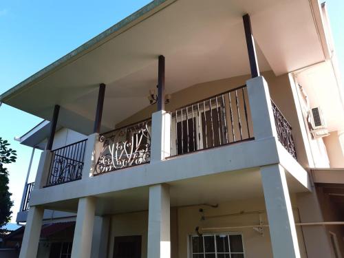 Exterior view, Hotel Bethlehem in La Lima