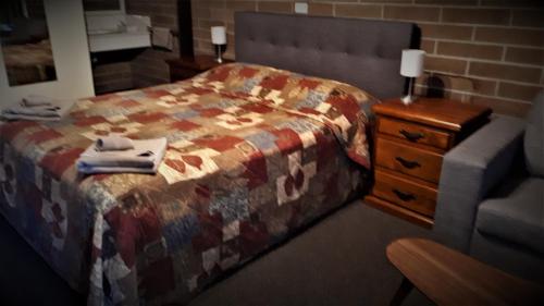 1 queen bed