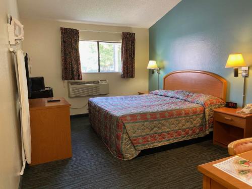 La Mirage Inn Hollywood - image 3
