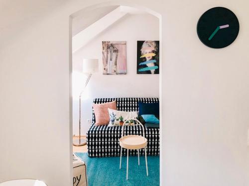 Cozy City Apartment - image 8