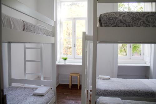 1 bunk bed