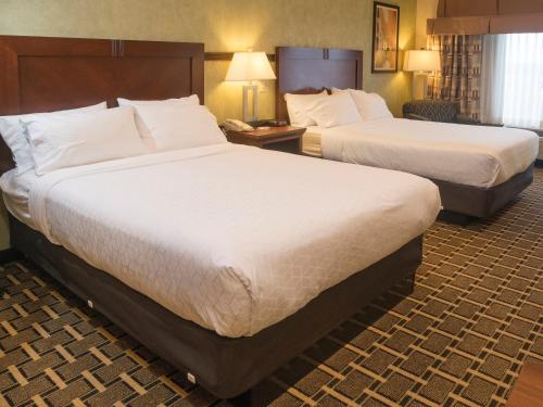 Holiday Inn Express Hotel & Suites Youngstown North-Warren/Niles, an IHG Hotel