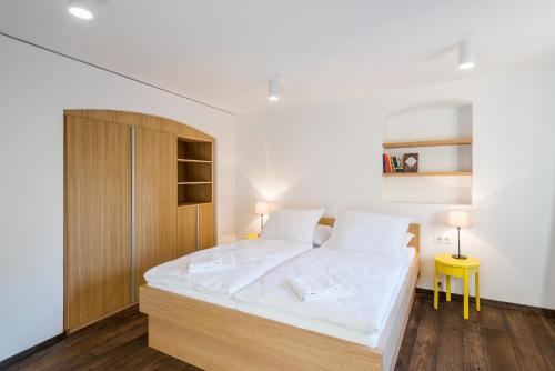 Modern Apartment in a Picturesque 15th-Century Building photo 4