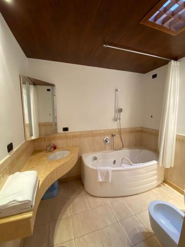 Suite Mavino Appartamenti - image 12