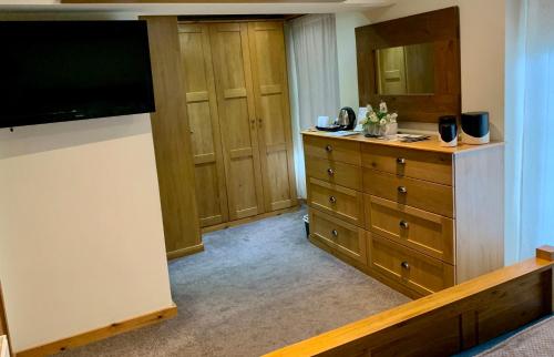 Deri-Down Guest House