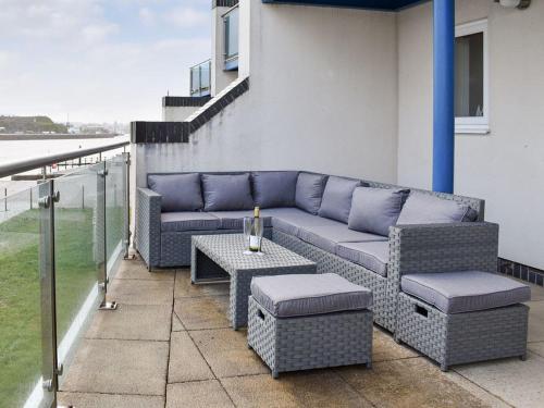 المنظر الخارجي, Kings Haven in Mount Batten