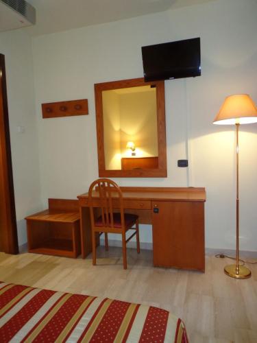 Hotel Select - image 10