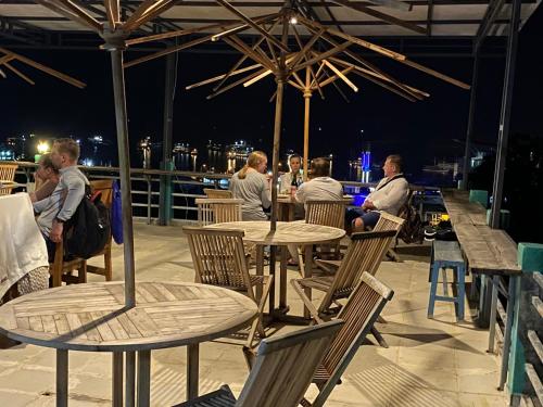 Bar/Lounge, Pesona bali Room and restaurant near Komodo Airport