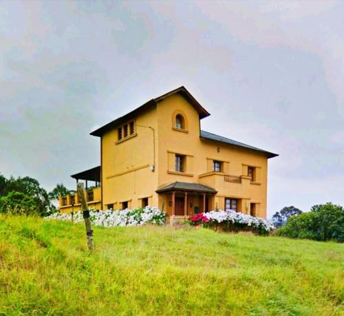  Casona rural en la costa asturiana, Unterkunft in Querúas