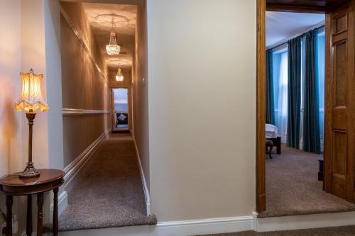 Forrest's Yard - Apartment 1 - image 4