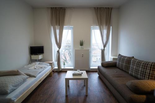 One-Bedroom Apartment image 4