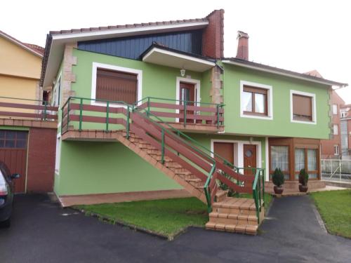  Casa Con Jardin in Pomaluengo