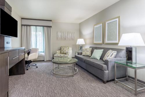 Holiday Inn Auburn an IHG Hotel - image 4