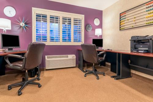 Holiday Inn Auburn an IHG Hotel - image 8