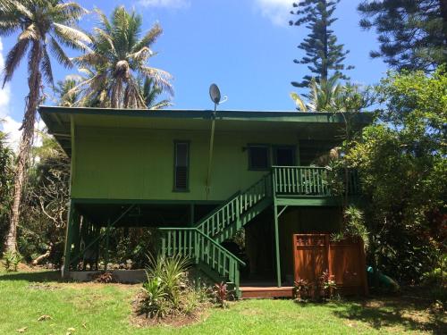 Kehena Treetop Bungalow home