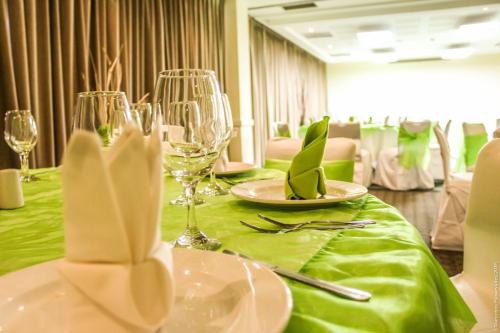 244283117 Holiday Inn Leon by IHG