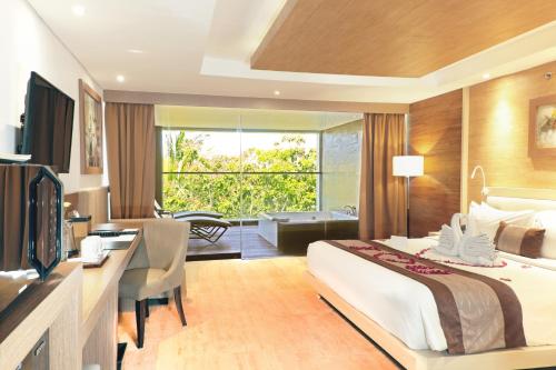 de Vins Sky Hotel Seminyak near Potato Head Beach Club