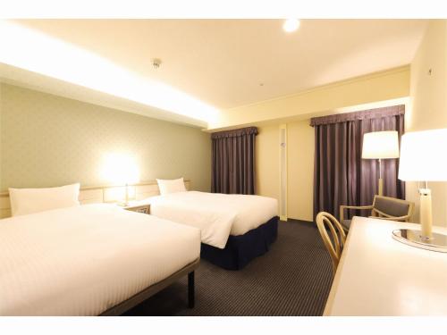 2 twin beds