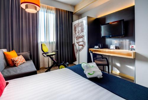 Holiday Inn Bologna - Fiera - image 2