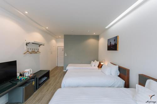 Aspiraya Resort Room Type - Deluxe Triple Room