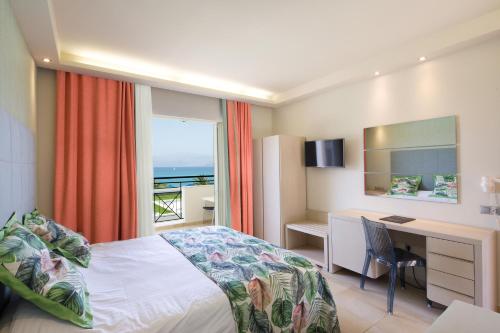 Mareblue Beach - main image