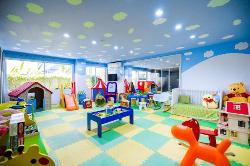 キッズ クラブ, ホテル ジェイ レジデンス (Hotel J Residence) in パタヤ北部
