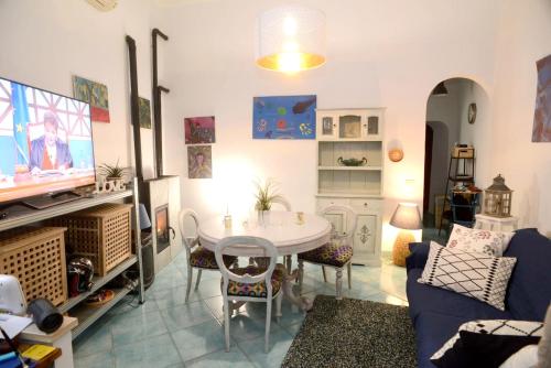 Apartment with 2 bedrooms in Pozzuoli with wonderful sea view and WiFi 150 m from the beach Naples 