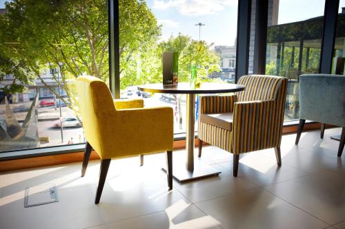 Holiday Inn Bristol City Centre an IHG Hotel - image 3