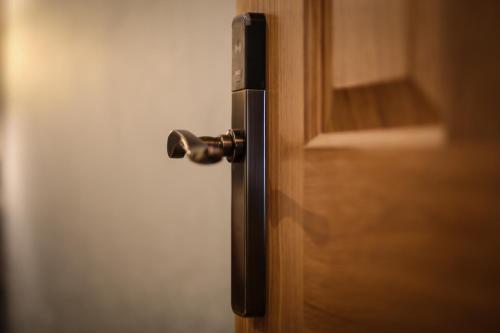 Avalon House Hotel - image 7