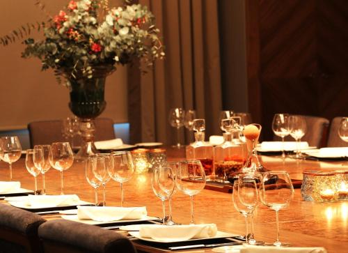 244311890 Holiday Inn Bursa - City Centre by IHG