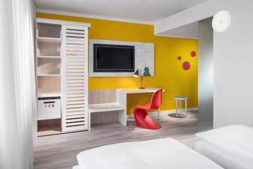 Comfort Hotel Prague City East - image 9