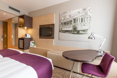 244314507 Holiday Inn Budapest-Budaörs by IHG