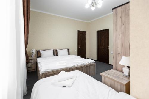 Light Hotel – Toshkent, NY