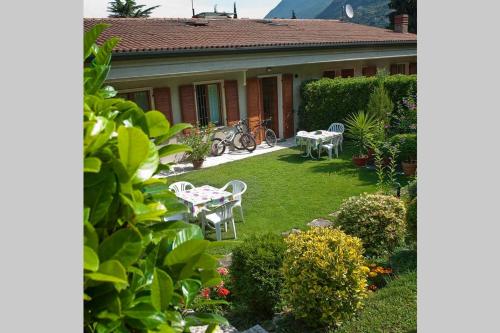  Casa Facchinetti Orange Apartment in Malcesine